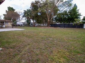 6860 Broadmoor, North Lauderdale FL 33068