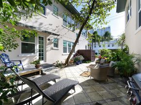 1701 S Olive Avenue, West Palm Beach FL 33401