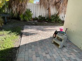 3339 SW 49th St, Fort Lauderdale FL 33312