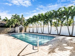 912 SE 8th Court, Deerfield Beach FL 33441