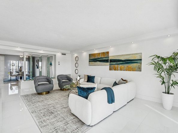 400 Seasage Drive 804, Delray Beach FL 33483