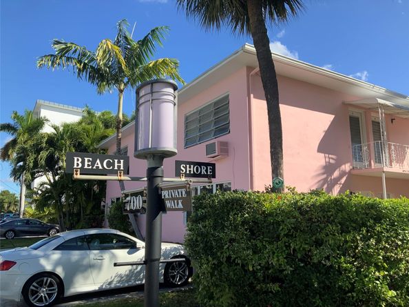 700 Bayshore Drive 13, Fort Lauderdale FL 33304
