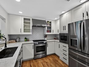 1001 SE 10th Street, Fort Lauderdale FL 33316