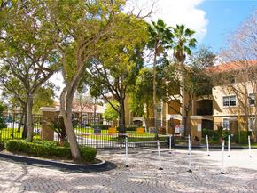 215 SW 117th Terrace 14304, Pembroke Pines FL 33025