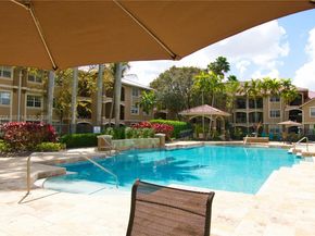215 SW 117th Terrace 14304, Pembroke Pines FL 33025