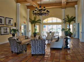 215 SW 117th Terrace 14304, Pembroke Pines FL 33025