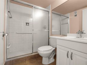 1100 NW 87th Avenue 506, Coral Springs FL 33071