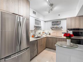 3600 Mystic Pointe Drive 1017, Aventura FL 33180