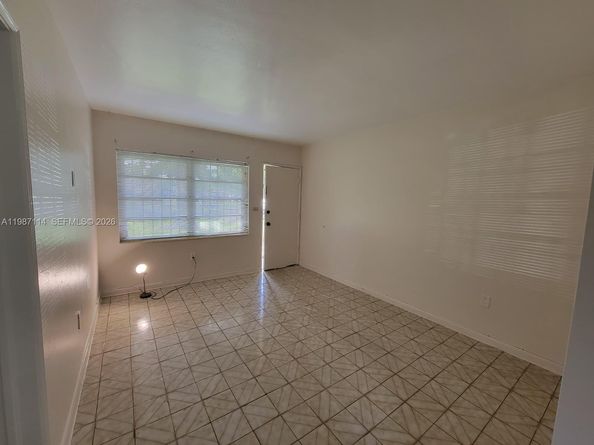 291 E 4th Avenue 2, Hialeah FL 33010
