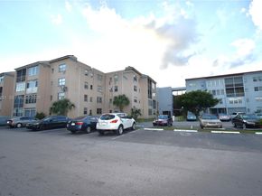 2850 Somerset Drive 414L, Lauderdale Lakes FL 33311