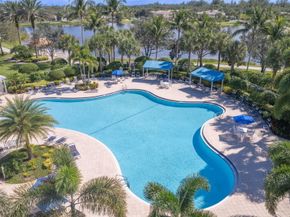 8210 Saint Johns Court, Wellington FL 33414