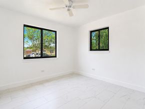 5700 SW 37 Court, Davie FL 33314