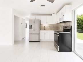 5700 SW 37 Court, Davie FL 33314