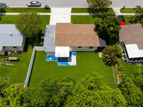 5700 SW 37 Court, Davie FL 33314