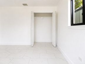 5700 SW 37 Court, Davie FL 33314