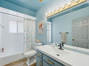 251 NW 104th Avenue, Coral Springs FL 33071