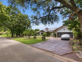 251 NW 104th Avenue, Coral Springs FL 33071