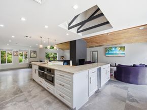 251 NW 104th Avenue, Coral Springs FL 33071