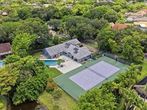 251 NW 104th Avenue, Coral Springs FL 33071