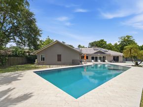 251 NW 104th Avenue, Coral Springs FL 33071