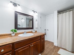 1351 NE 40th Place, Oakland Park FL 33334