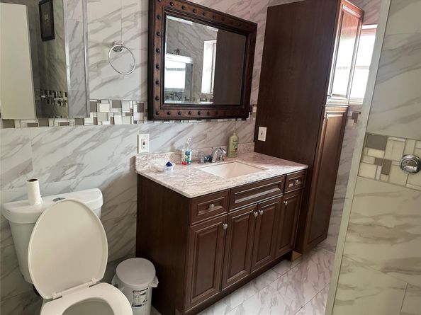 5049 NW 42nd Street, Lauderdale Lakes FL 33319