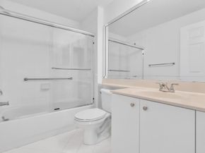 7775 Southampton Terrace 307, Tamarac FL 33321