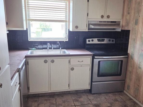 2703 Dudley Drive W Unit E, West Palm Beach FL 33415
