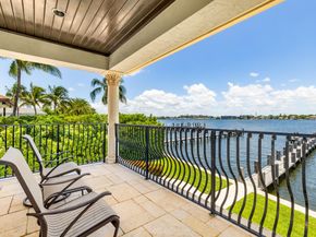 1207 N Atlantic Drive, Lantana FL 33462