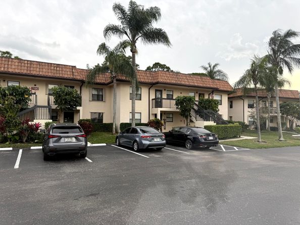 7190 Golf Colony Court 105, Lake Worth FL 33467