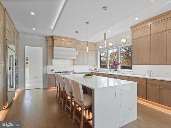 616 Gibson Circle SW, Vienna VA 22180