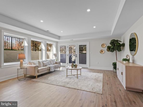 616 Gibson Circle SW, Vienna VA 22180