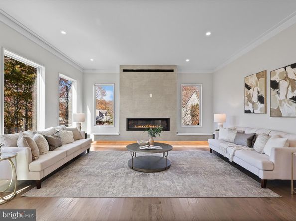 616 Gibson Circle SW, Vienna VA 22180