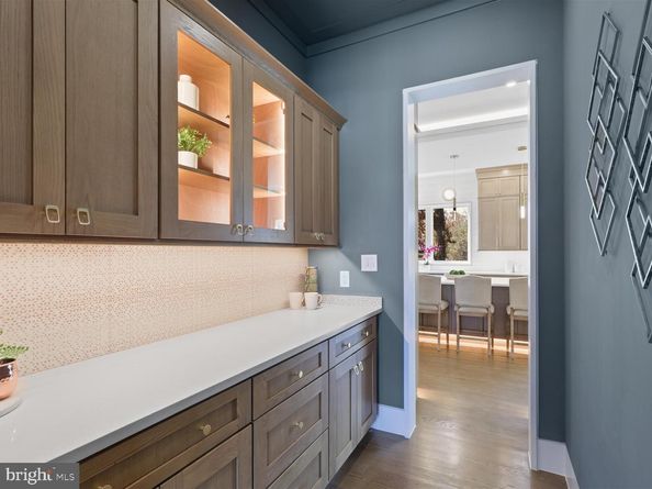 616 Gibson Circle SW, Vienna VA 22180