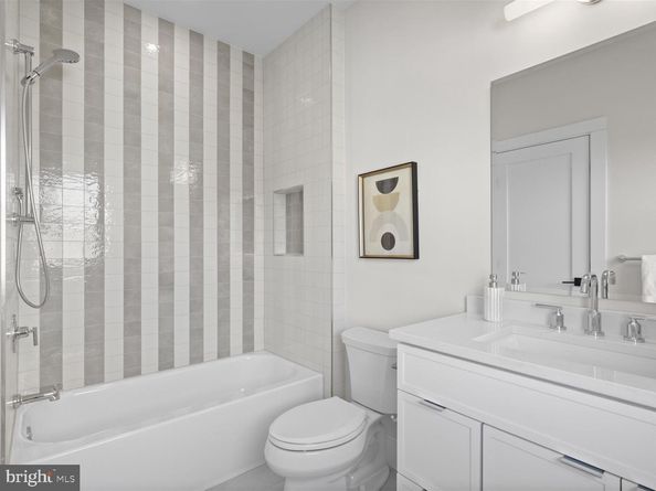 616 Gibson Circle SW, Vienna VA 22180