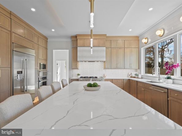 616 Gibson Circle SW, Vienna VA 22180