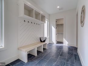 616 Gibson Circle SW, Vienna VA 22180