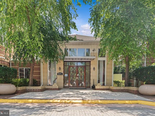 9480 Virginia Center Boulevard 127, Vienna VA 22181