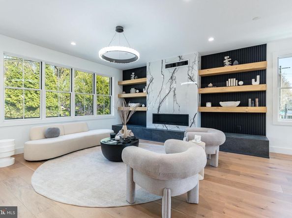 112 Righter Street, Philadelphia PA 19128