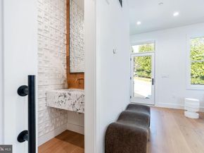 112 Righter Street, Philadelphia PA 19128