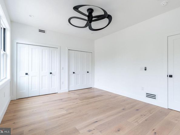 112 Righter Street, Philadelphia PA 19128