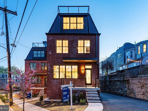 112 Righter Street, Philadelphia PA 19128