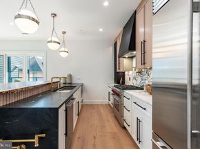 112 Righter Street, Philadelphia PA 19128