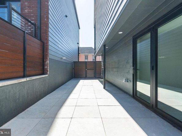 112 Righter Street, Philadelphia PA 19128