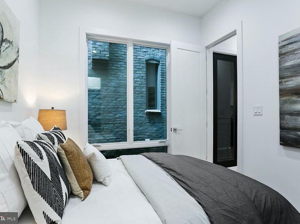 4 R Street NW 3, Washington DC 20001
