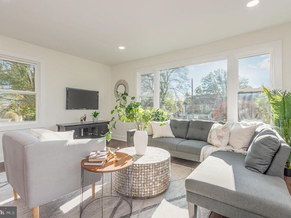 4802 Eastern Avenue NE, Washington DC 20017