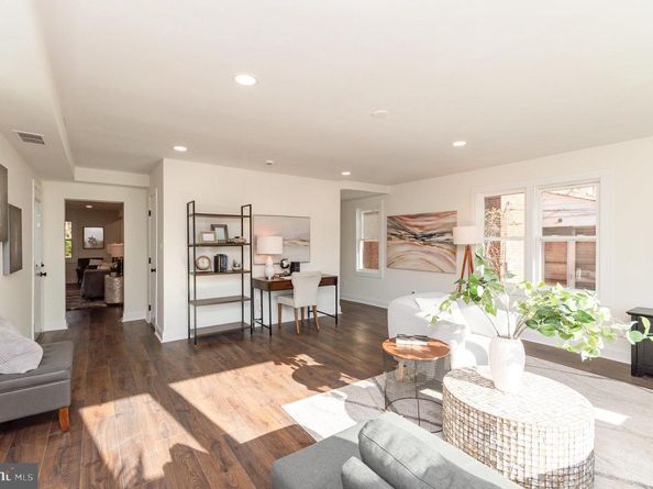 4802 Eastern Avenue NE, Washington DC 20017