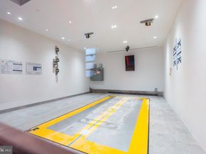 223 S 6TH Street 302, Philadelphia PA 19106