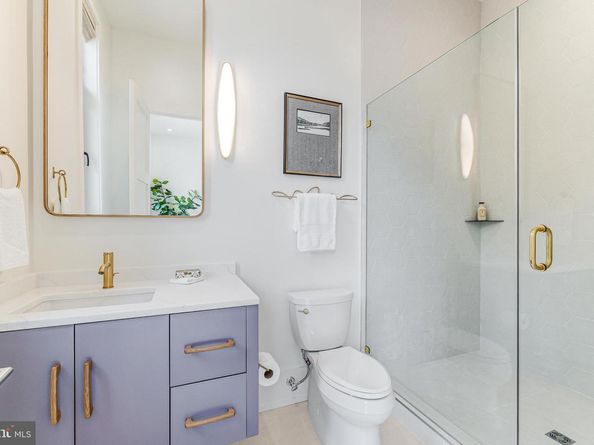 3632 36TH Road N, Arlington VA 22207