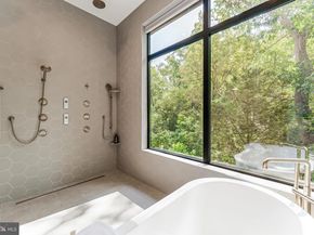 3632 36TH Road N, Arlington VA 22207